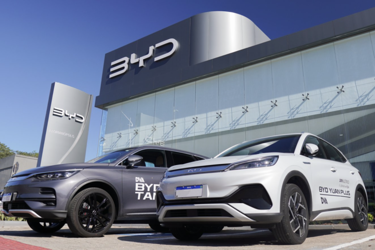BYD segera luncurkan Seal 07 versi EV juga DM-i